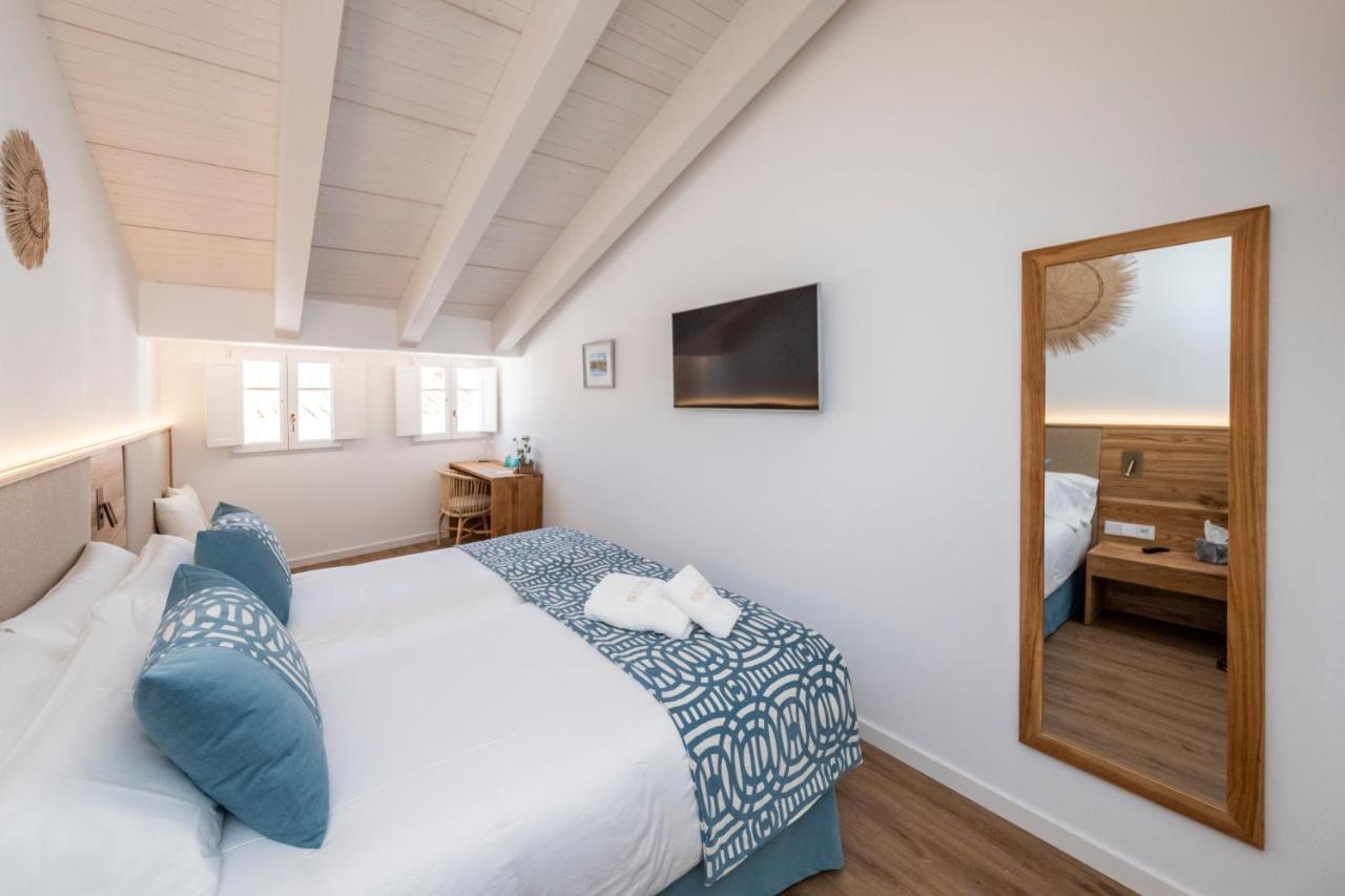 Hotel S'Antiga Adults Only Es Mercadal Exterior photo